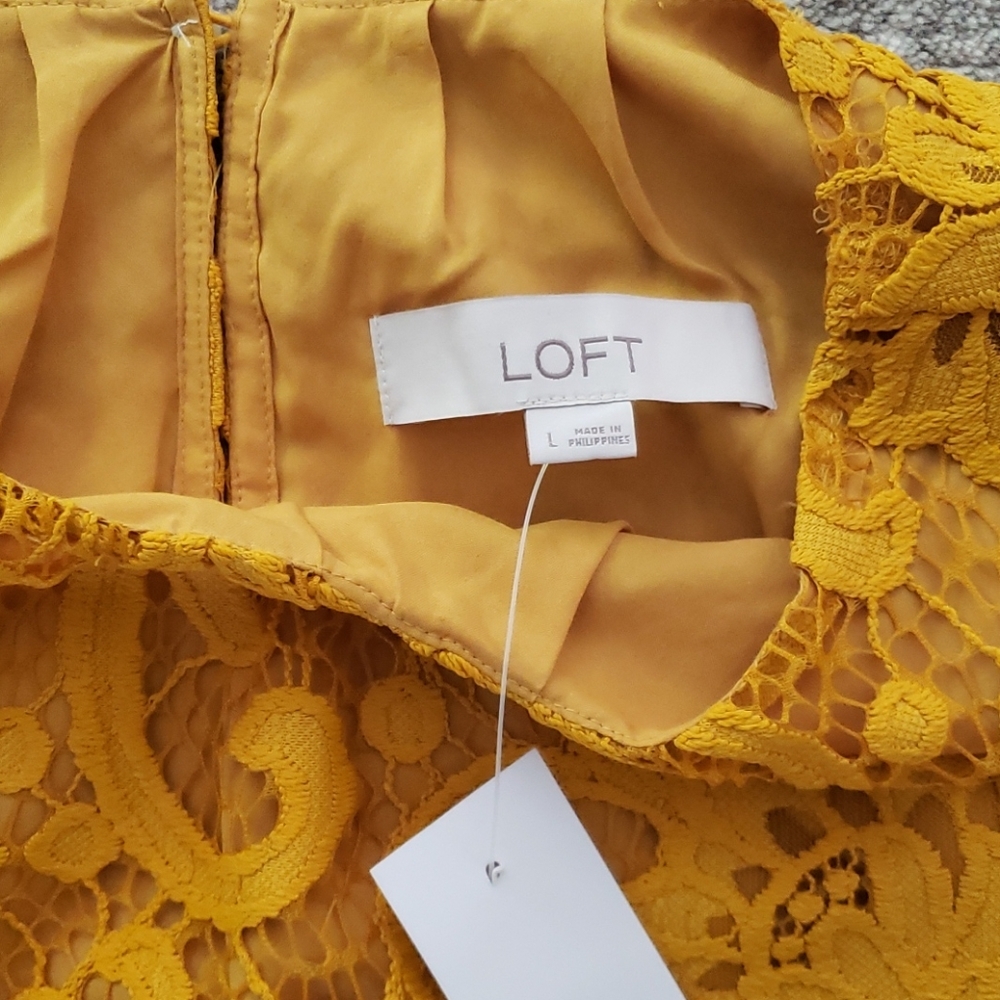 Loft Lace Top NWT - Picture 4 of 5